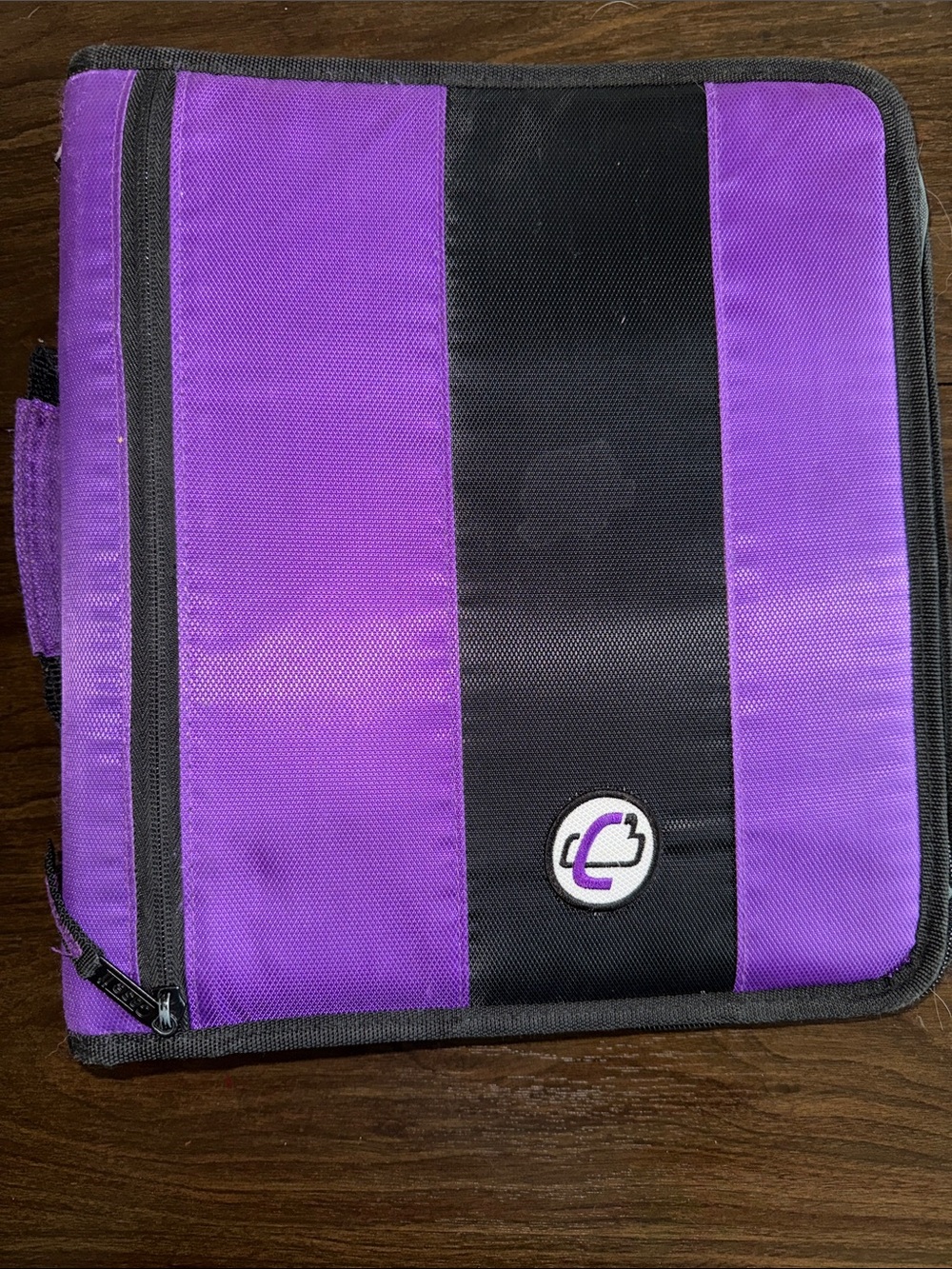 Case it Purple & Black Striped 3in 3 ring Organizer Binder w/Zipper Closure